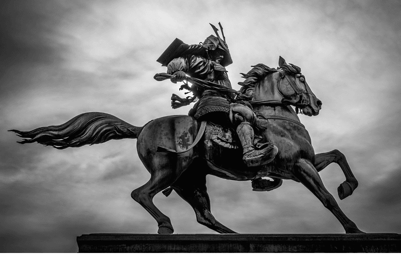 Image of a statue that represents Japan's long history of legendary Samurai
